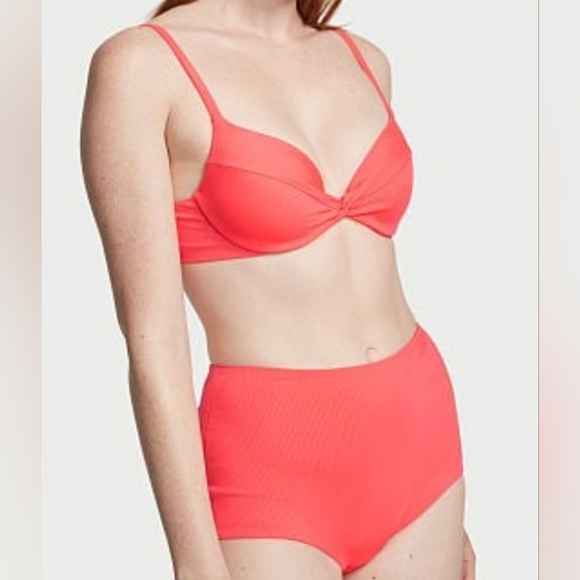 Victoria's Secret Other - Victoria's Secret Swim Top